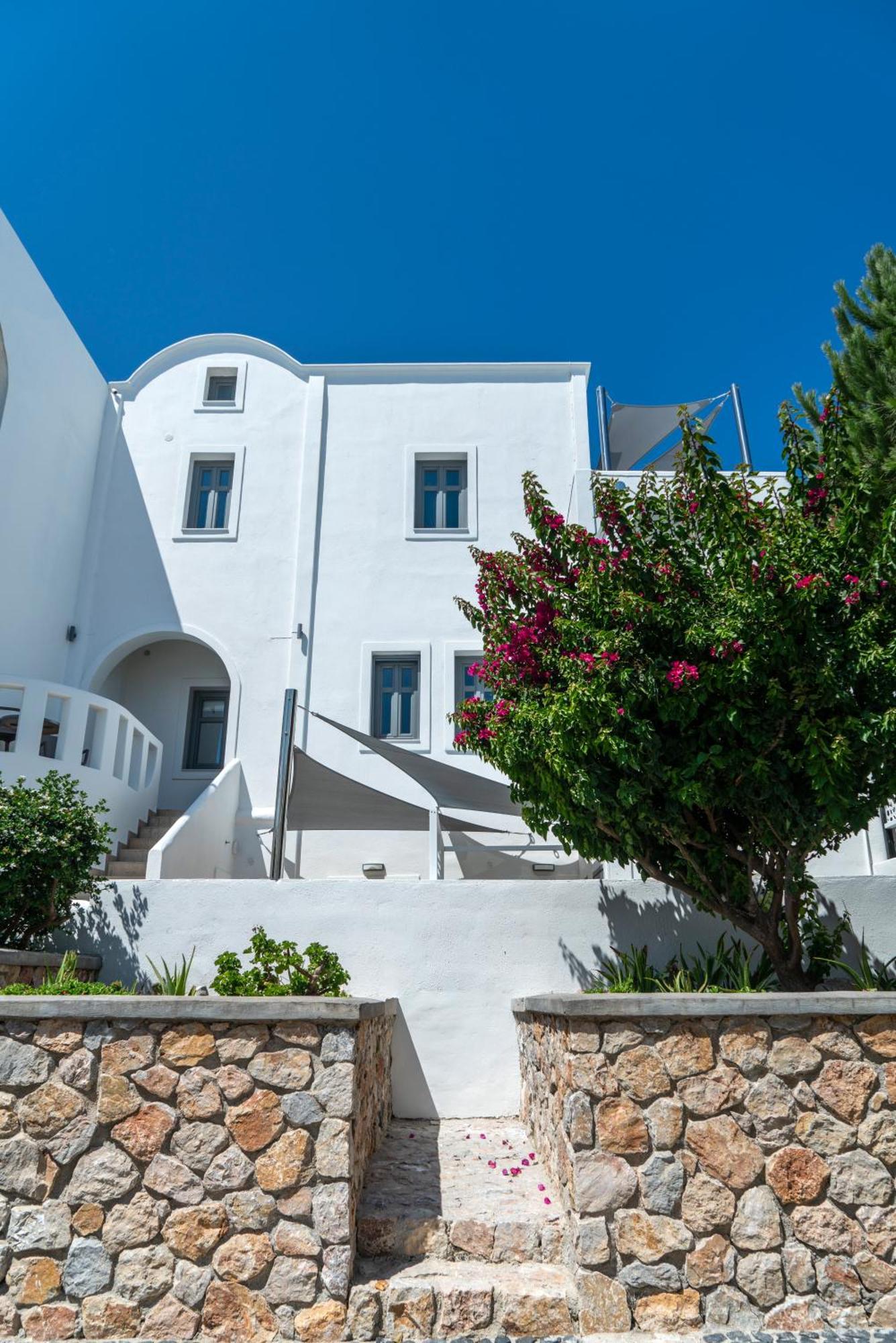 Ladas Pyrgos 外观 照片